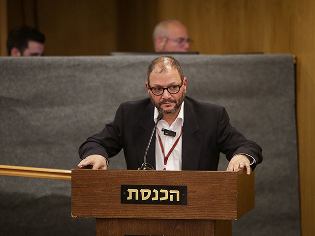 Скандал в Кнессете: Офер Касиф называл депутата от "Еш Атид" курицей