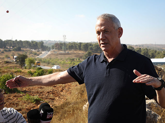 СМИ: Ганц продвигает распространение действия "закона об электричестве" на поселки в Иудее и Самарии