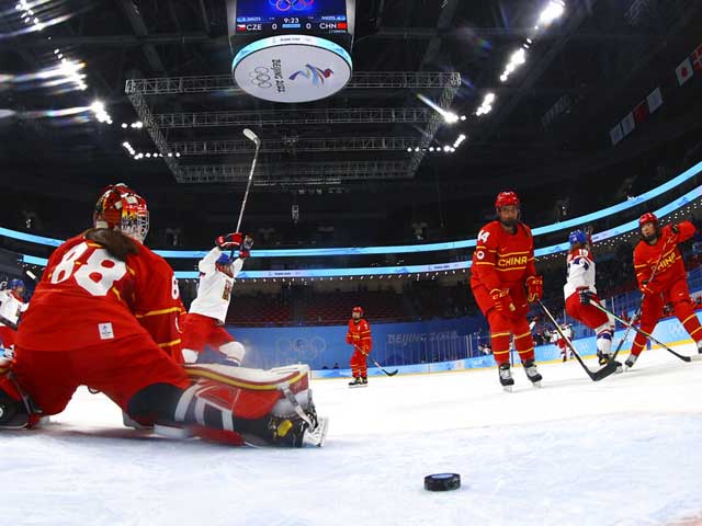 В первом матче чешки победили сборную Китая 3:1