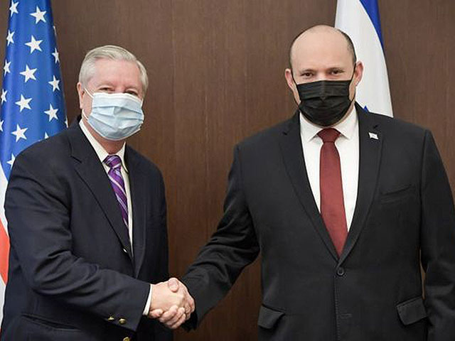 Нафтали Беннет встретился в Иерусалиме с американским сенатором Линдси Грэмом