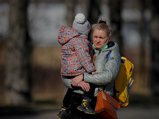 Комиссар ООН по делам беженцев: за 48 часов Украину покинули более 50 тысяч человек