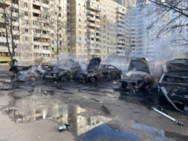 Взрыв в Киеве: уничтожены семь гражданских автомобилей, есть пострадавшие