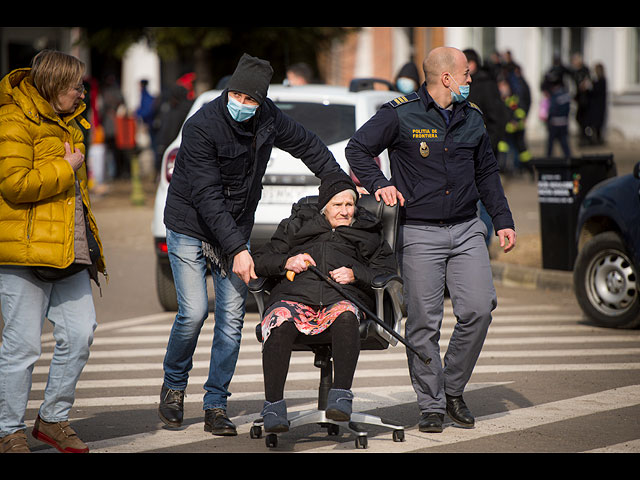 Беженцы покидают Украину. Фоторепортаж