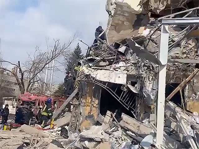 In Mariupol, the Russian military fired on the building of the rescue service.  VIDEO