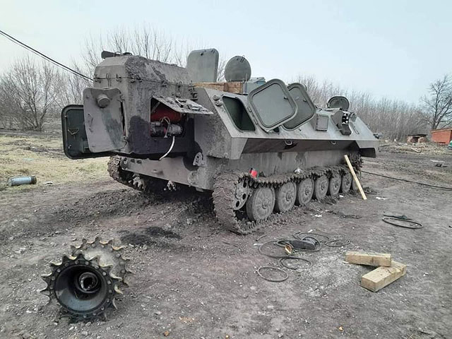 Российская военная техника, оставшаяся в полях и лесах Украины. Фоторепортаж