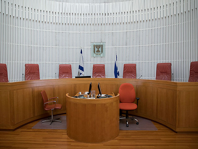Утверждено предложение о публичных слушаниях кандидатов в Верховный суд
