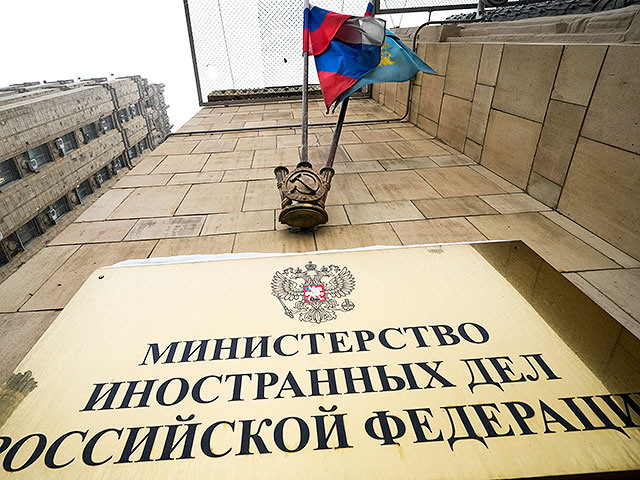 Россия высылает всех сотрудников консульств балтийских стран в  Санкт-Петербурге и Пскове