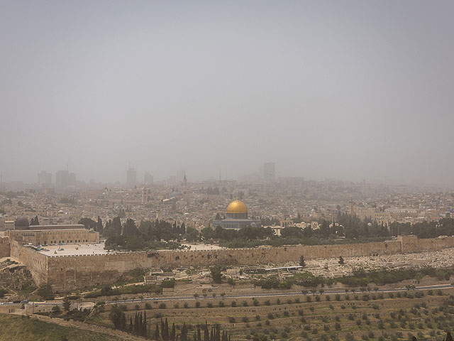 В Израиле сохраняется повышенная запыленность воздуха, рекомендуется избегать нагрузок