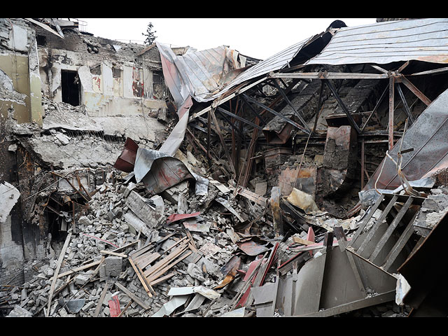 Расследование AP: в результате авиаудара армии РФ по театру в Мариуполе погибли около 600 человек