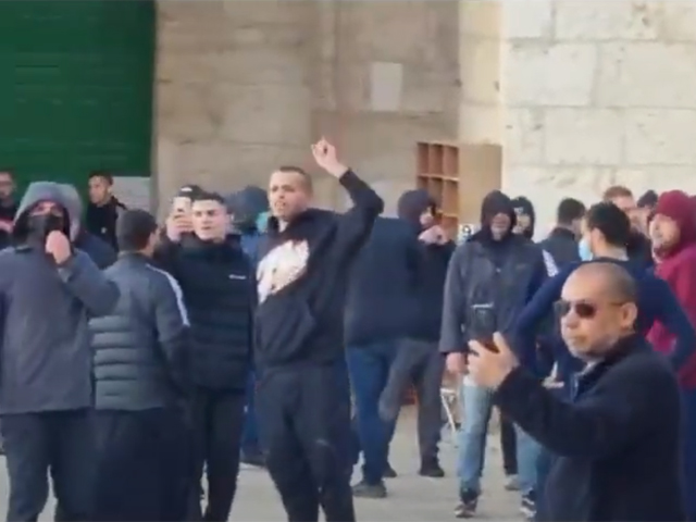 Экстремисты устроили беспорядки около мечети Аль-Акса на Храмовой горе в Иерусалиме