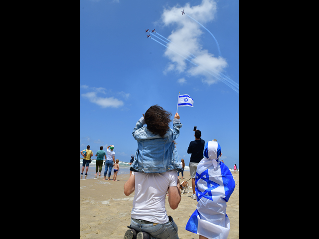 Воздушный парад Дня независимости Израиля. Фоторепортаж