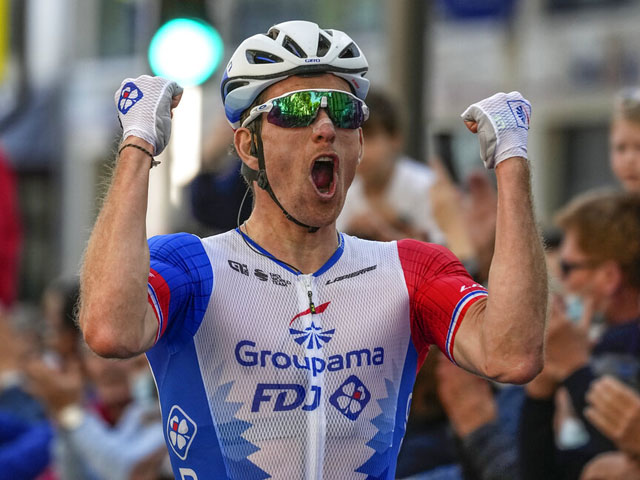 Джиро д`Италия. Арно Демар выиграл два этапа подряд и установил рекорд