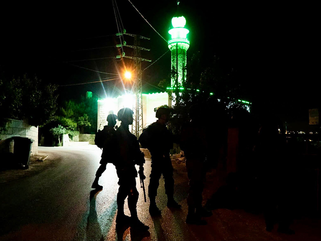 Maan: в Дженине произошла перестрелка между палестинскими полицейскими и израильскими военными