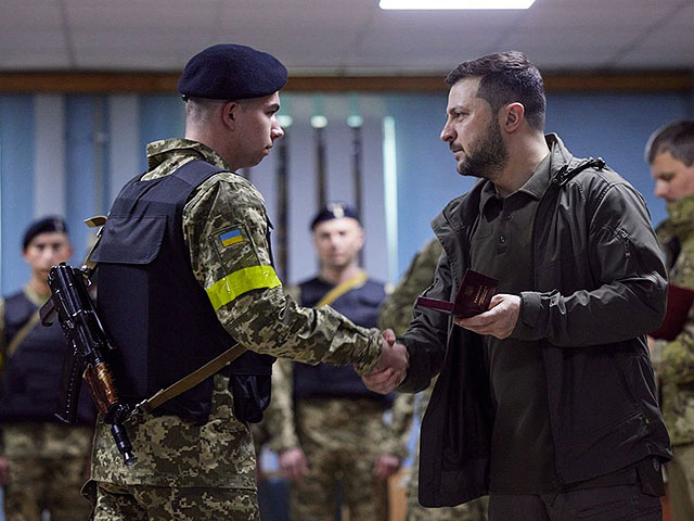 Zelensky visited Kharkiv and presented awards to the fighters of the Armed Forces of Ukraine