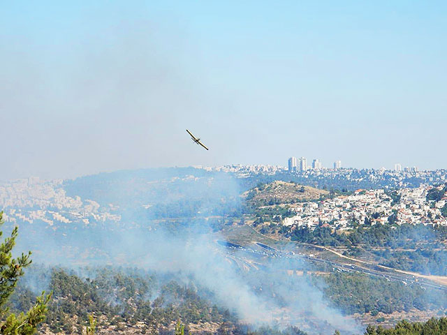 Пожар под Иерусалимом: в Мевасерет-Цион эвакуируют жителей