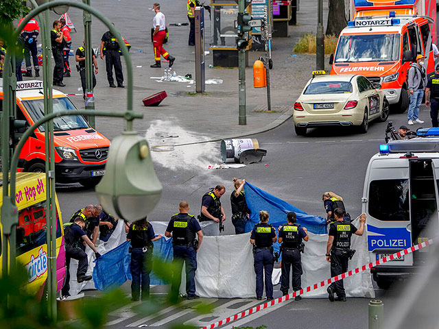 Подозрение на автомобильный теракт в Берлине: в машине найдено письмо с признаниями водителя