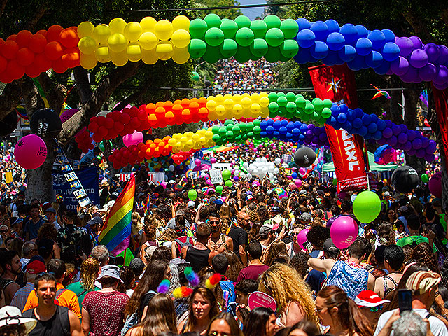 В пятницу в Тель-Авиве гей-парад пройдет по новому маршруту; список перекрываемых улиц