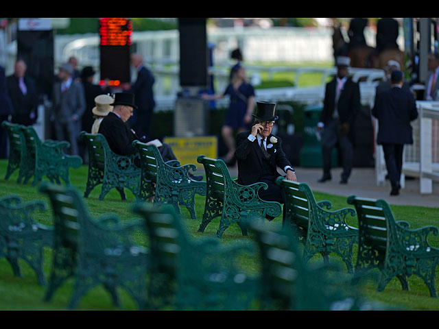 Наряды Royal Ascot 2022: символика года – украинская. Фоторепортаж