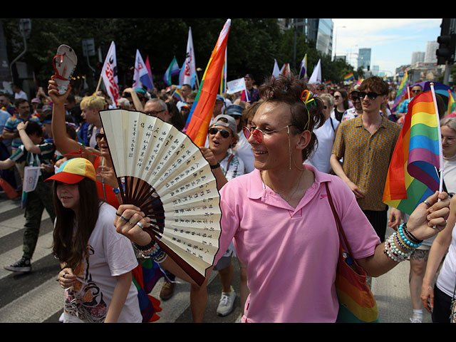 "Гордость Варшавы и Киева": крупнейшая ЛГБТ-акция в Европе. Фоторепортаж
