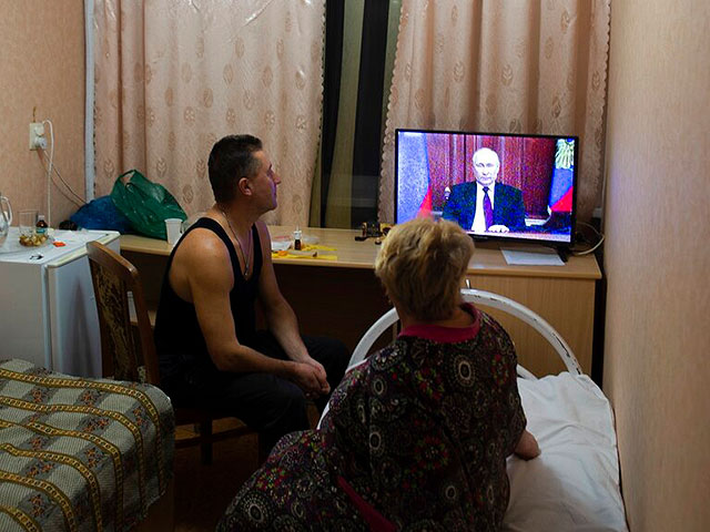 Опрос Левада-центра: россияне все меньше следят за войной в Украине