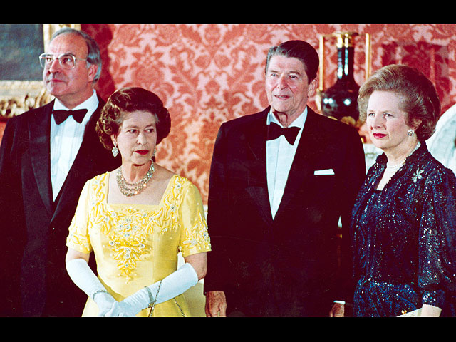 С Гельмутом Колем, Рональдом Рейганом и Маргарет Тетчер, 1984 год