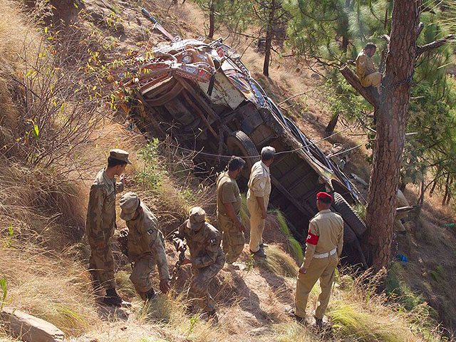 Bus plunges into chasm in Pakistan, at least 20 dead