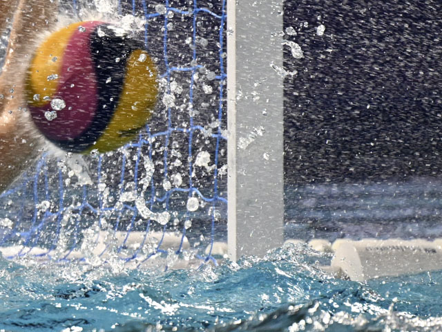 Юношеский чемпионат Европы по водному поло. Израильтянки разгромили сборную Швейцарии и вышли в четвертьфинал