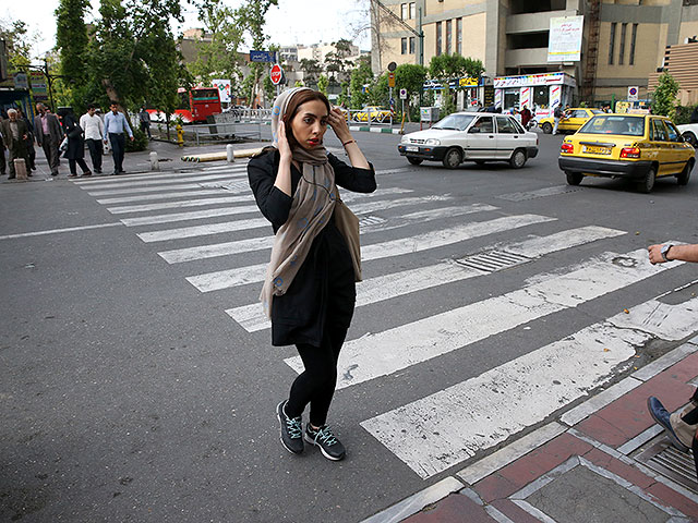 День целомудрия в Иране: женщины вновь протестуют против ношения хиджаба