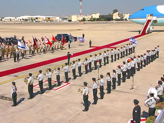 Самолет президента Байдена приземлился в Израиле