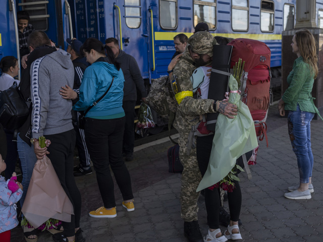 Началась эвакуация жителей Донецкой области