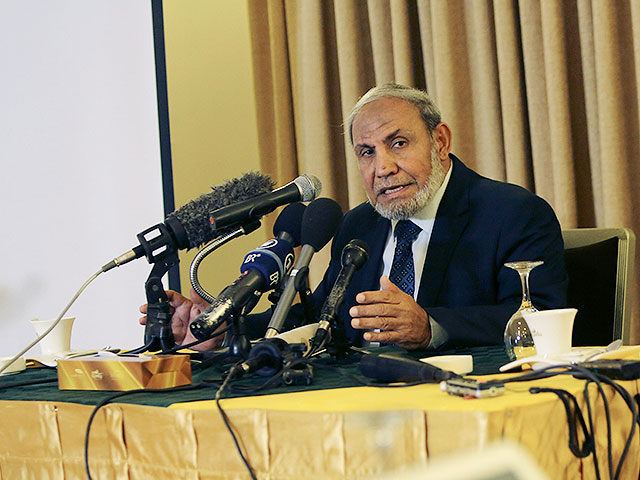 Mahmoud al-Zahar resigns from Hamas leadership