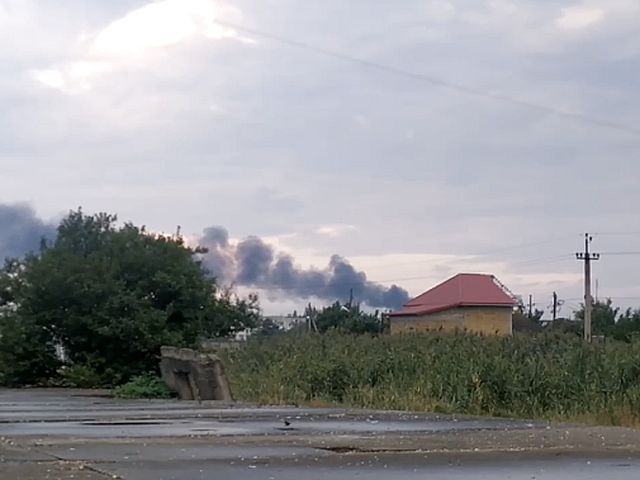 Взрывы в Крыму, Россия сообщает о возгорании боеприпасов