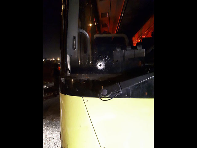 В Биньямине обстрелян израильский автобус, пострадавших нет (иллюстрация)