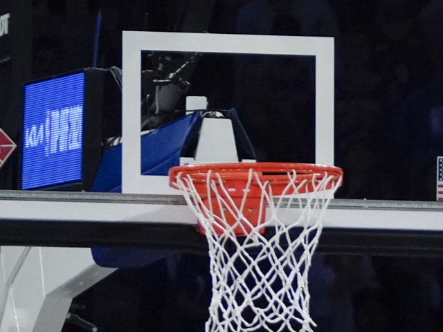 ФИБА признала судейские ошибки в матчах чемпионата Европы по баскетболу
