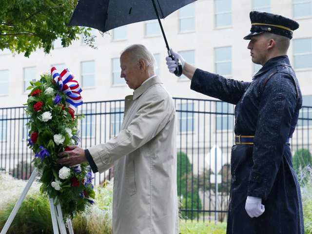 В США почтили память жертв терактов 11 сентября