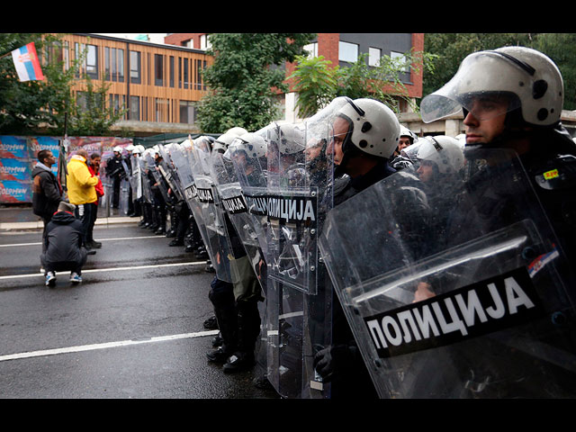 Европрайд в Белграде и столкновения протестующих с полицией. Фоторепортаж