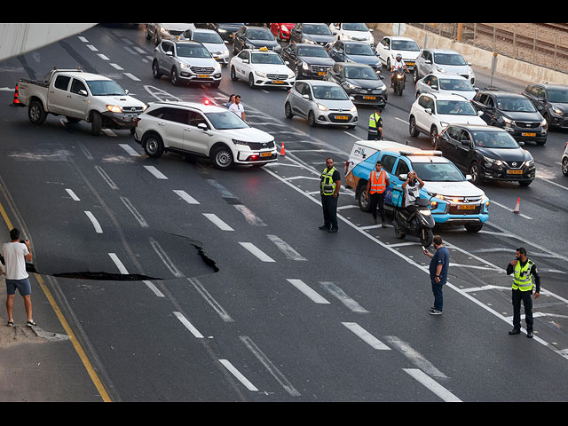 Фотоистория одного "провала" на шоссе Аялон в Тель-Авиве