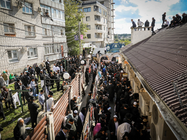 Молитвы за мир: в Умани встретили 5783-й год по еврейскому календарю. Фоторепортаж