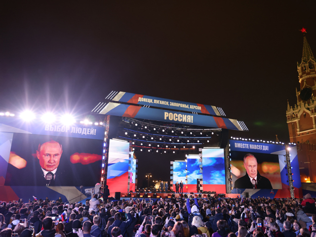 "Митинг-концерт" на Красной площади. Около 180 тысяч человек ...