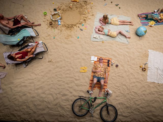 "Солнце и море" в Иерусалиме. Фоторепортаж