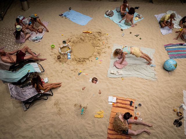 "Солнце и море" в Иерусалиме. Фоторепортаж