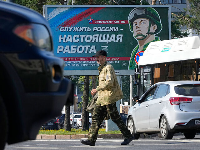 Росгвардия усилила охрану военкоматов из-за поджогов