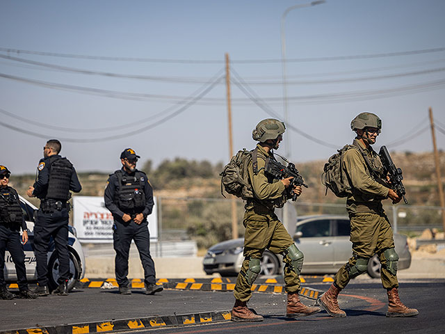 Военнослужащие ЦАХАЛа обстреляли автомобиль, в котором находились двое палестинских нелегалов