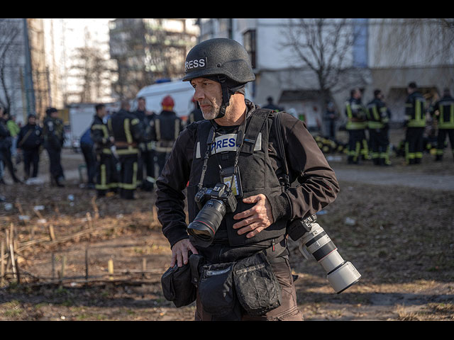 "Это напоминает Вторую Мировую войну": израильский фотожурналист Зив Корен о пережитом в Украине. Интервью