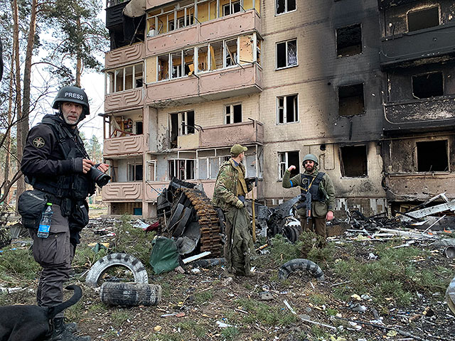 "Это напоминает Вторую Мировую войну": израильский фотожурналист Зив Корен о пережитом в Украине. Интервью