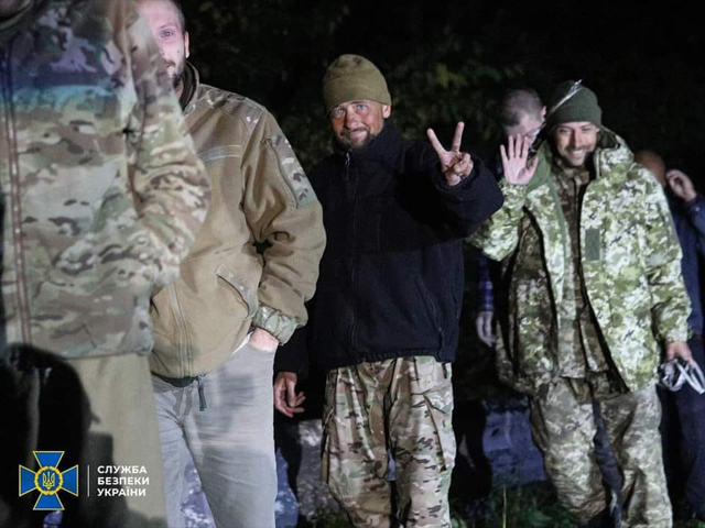 Украина обменяла более 200 военнопленных на Медведчука и десятки других