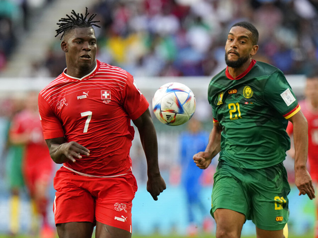 В матче первого тура группового этапа чемпионата мира по футболу, который проходит в Катаре, швейцарцы победили сборную Камеруна 1:0