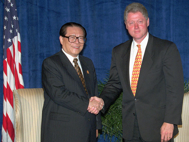 С Президентом США Биллом Клинтоном, 1995 год