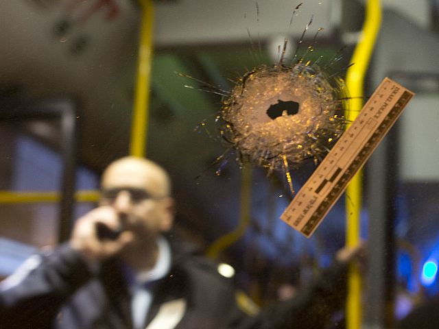 В Биньямине обстрелян автобус, никто не пострадал