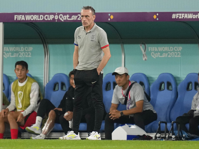 После поражения от бразильцев тренер сборной Южной Кореи подал в отставку